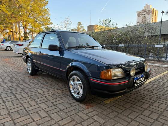 FORD ESCORT 1.6 XR3 8V GASOLINA 2P MANUAL